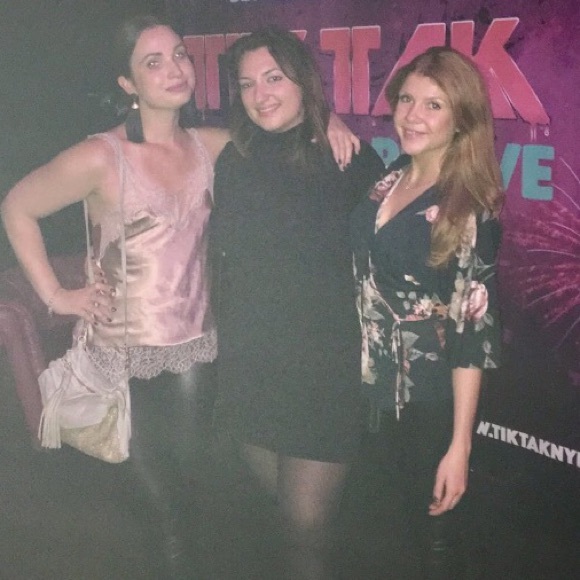 Black turtle neck dress or Long top - Picture 3 of 6